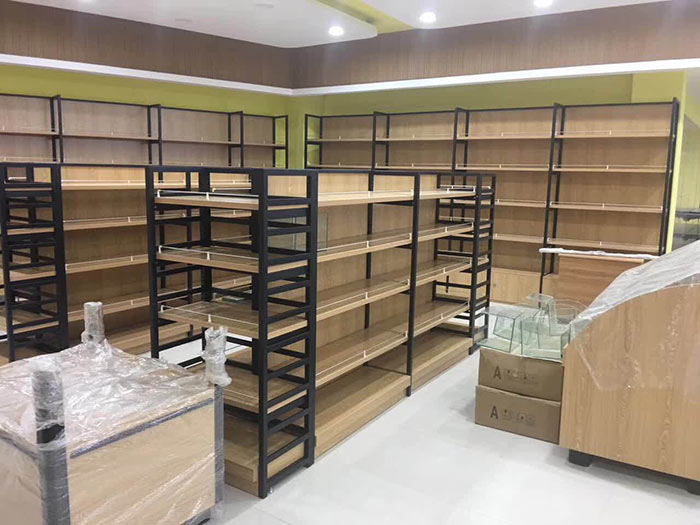 柘城縣佰崗鎮王樓寨喜迎門購物廣場商超貨架案例